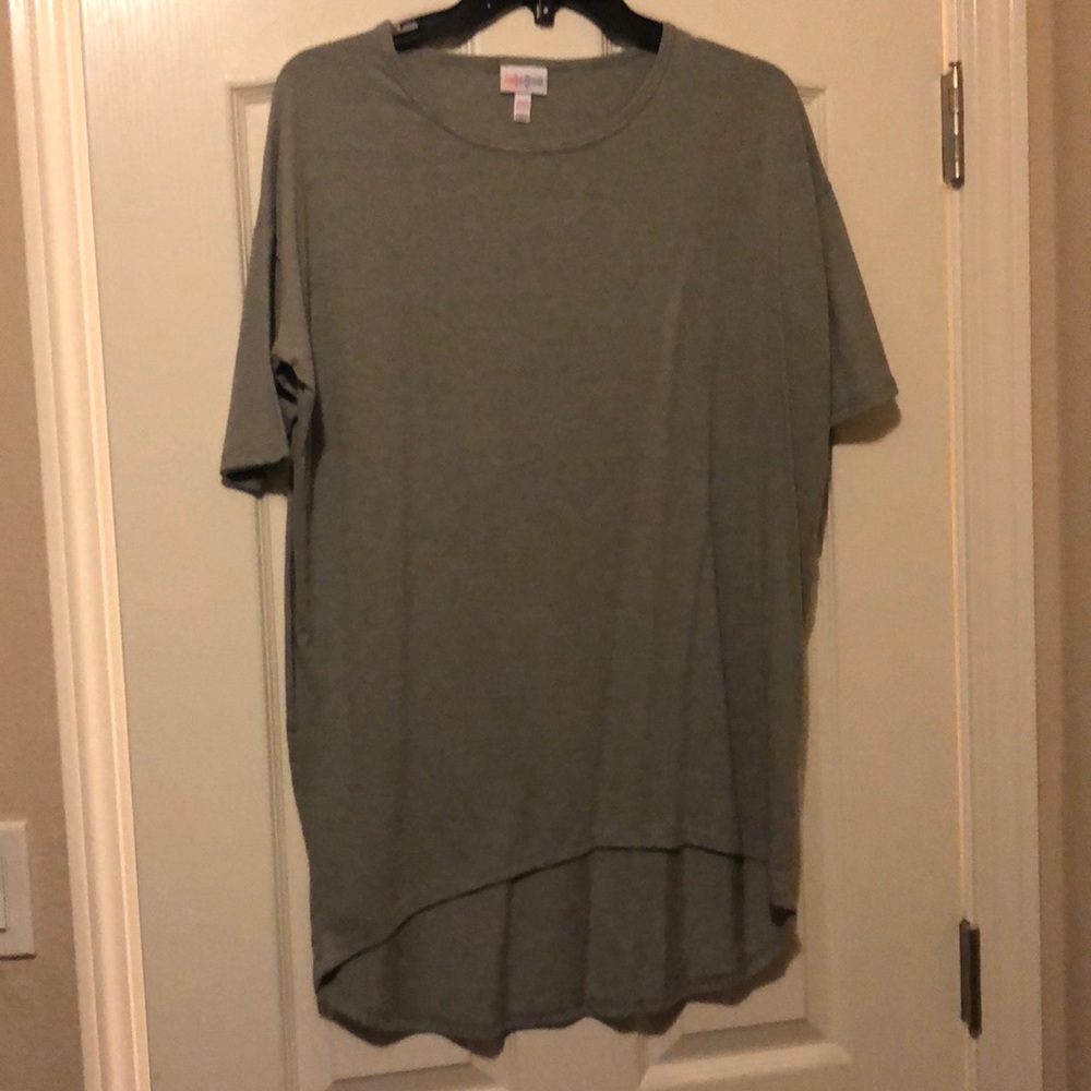 LuLaRoe top Irma